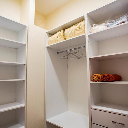 Yellow Apartment In Avlabari Тбилиси Экстерьер фото